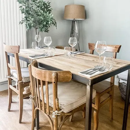 Dix Restaurant & D'hotes, Sainte-alvere, Dordogne