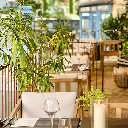 Dix Restaurant & D'hotes, Sainte-alvere, Dordogne *