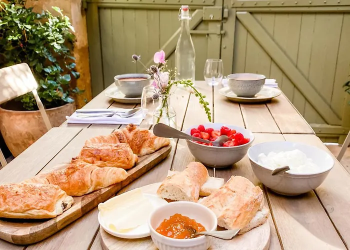 Dix Restaurant & D'hotes, Sainte-alvere, Dordogne Hotel *